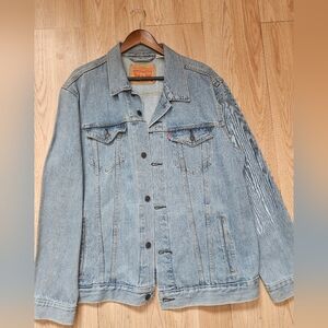 Levi's Blue Performance Jacket Light Wash Denim